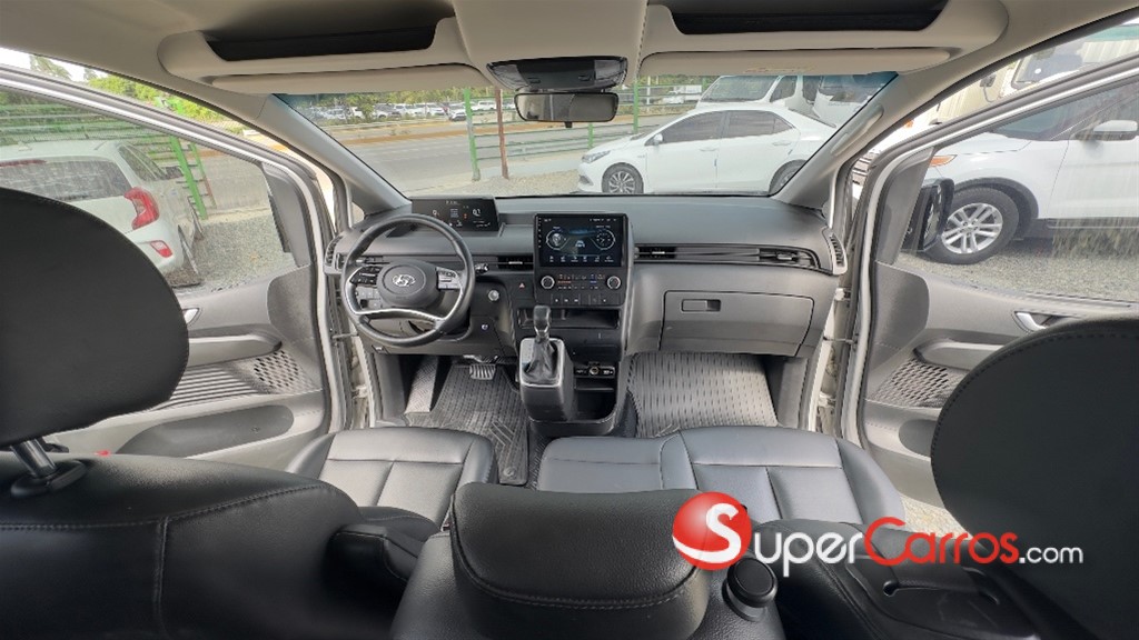 2022 Hyundai Staria — foto 8 / 12