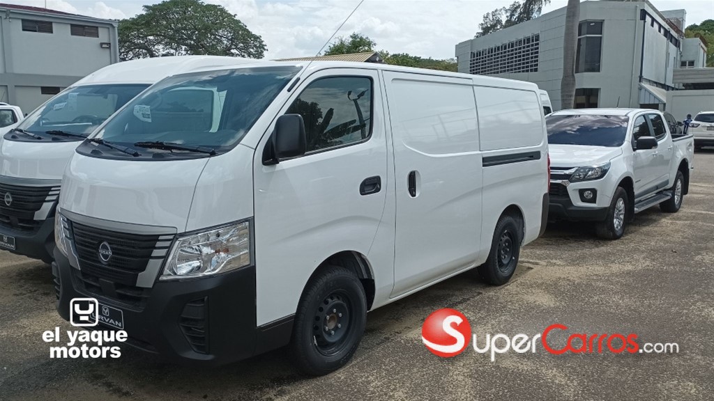 2025 Nissan Urvan
