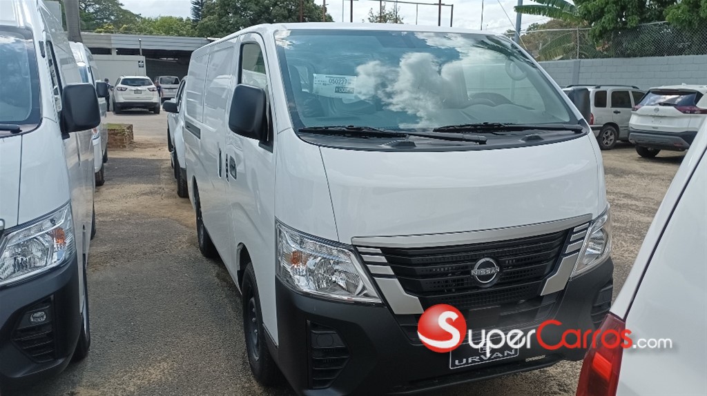 2025 Nissan Urvan — foto 2 / 11