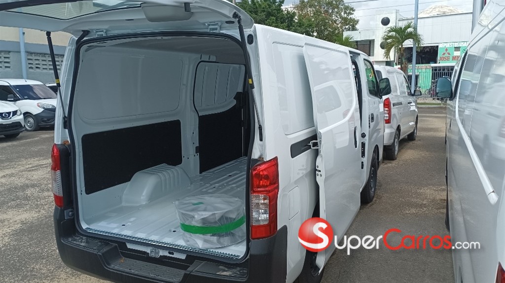 2025 Nissan Urvan — foto 3 / 11