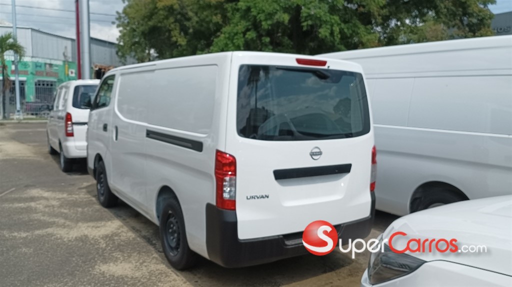 2025 Nissan Urvan — foto 4 / 11