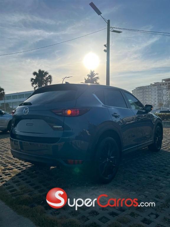 2021 Mazda CX-5 Carbon Edition — foto 8 / 12