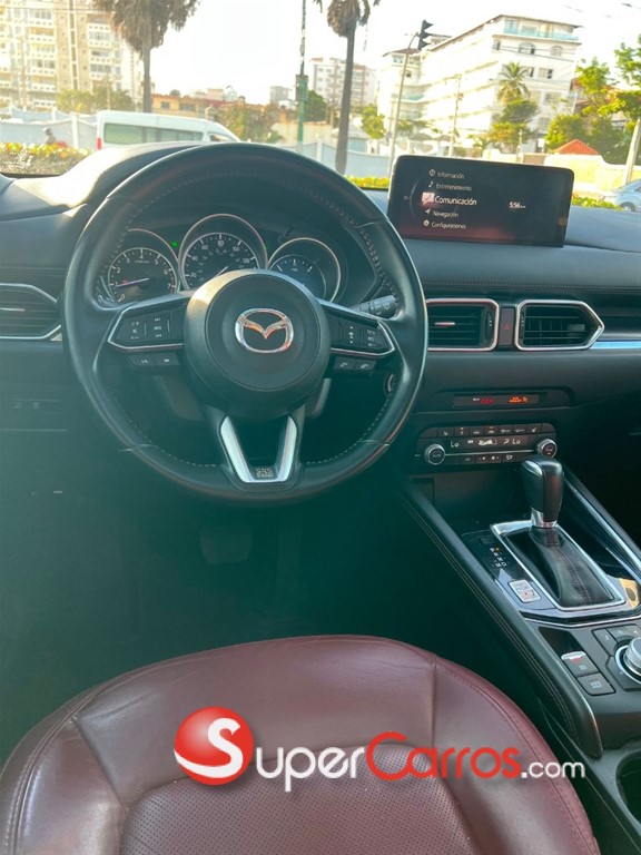 2021 Mazda CX-5 Carbon Edition — foto 9 / 12