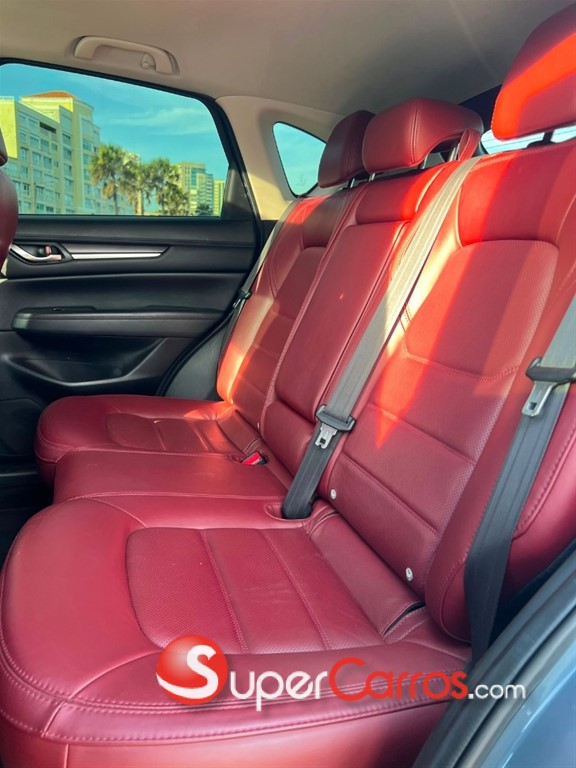 2021 Mazda CX-5 Carbon Edition — foto 10 / 12