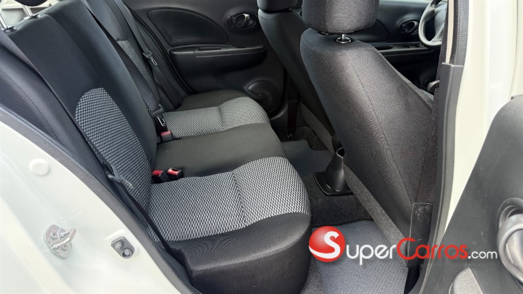 2021 Nissan March — foto 12 / 12
