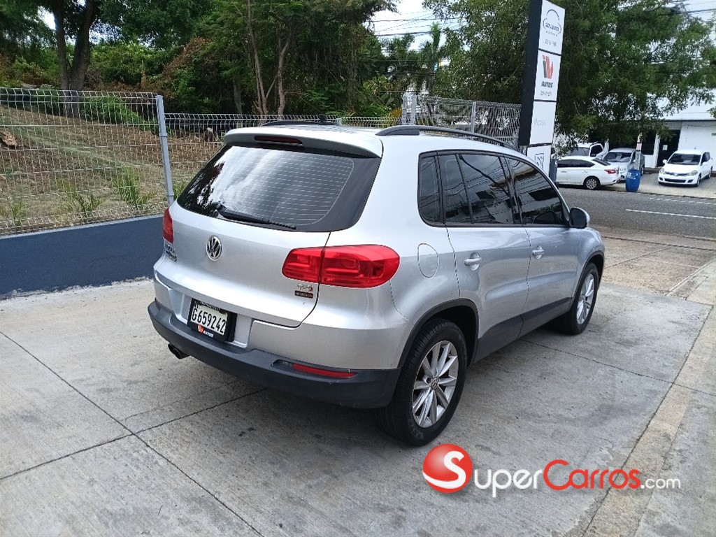 2017 Volkswagen Tiguan TSI — foto 3 / 12