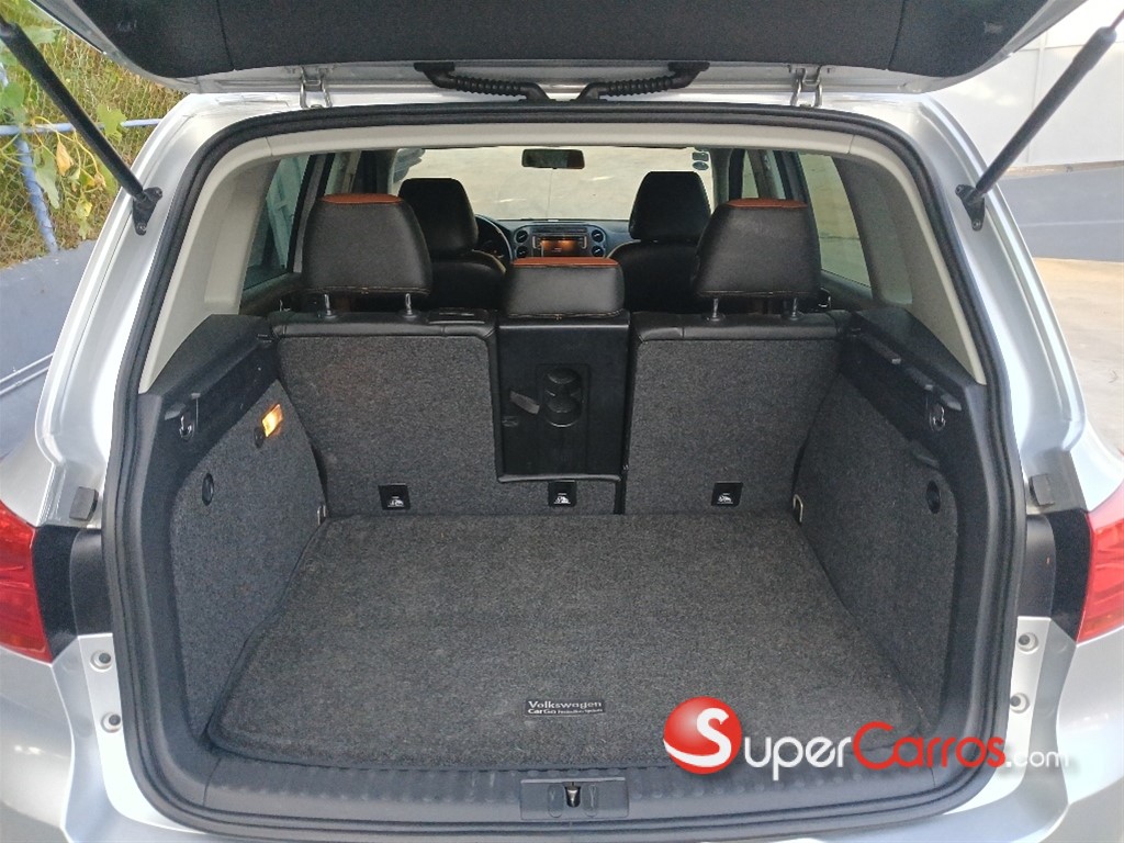2017 Volkswagen Tiguan TSI — foto 11 / 12