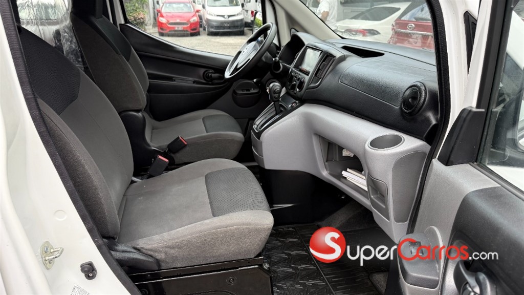 2021 Nissan NV 200 — foto 10 / 12
