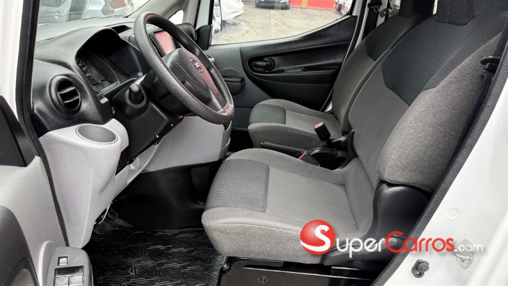 2021 Nissan NV 200 — foto 11 / 12