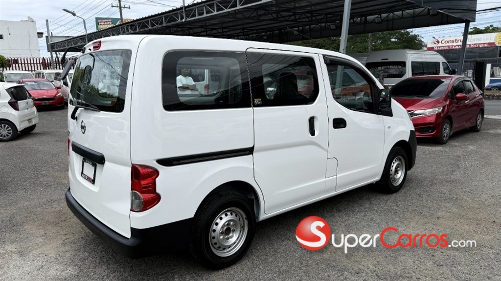 2021 Nissan NV 200 — foto 12 / 12