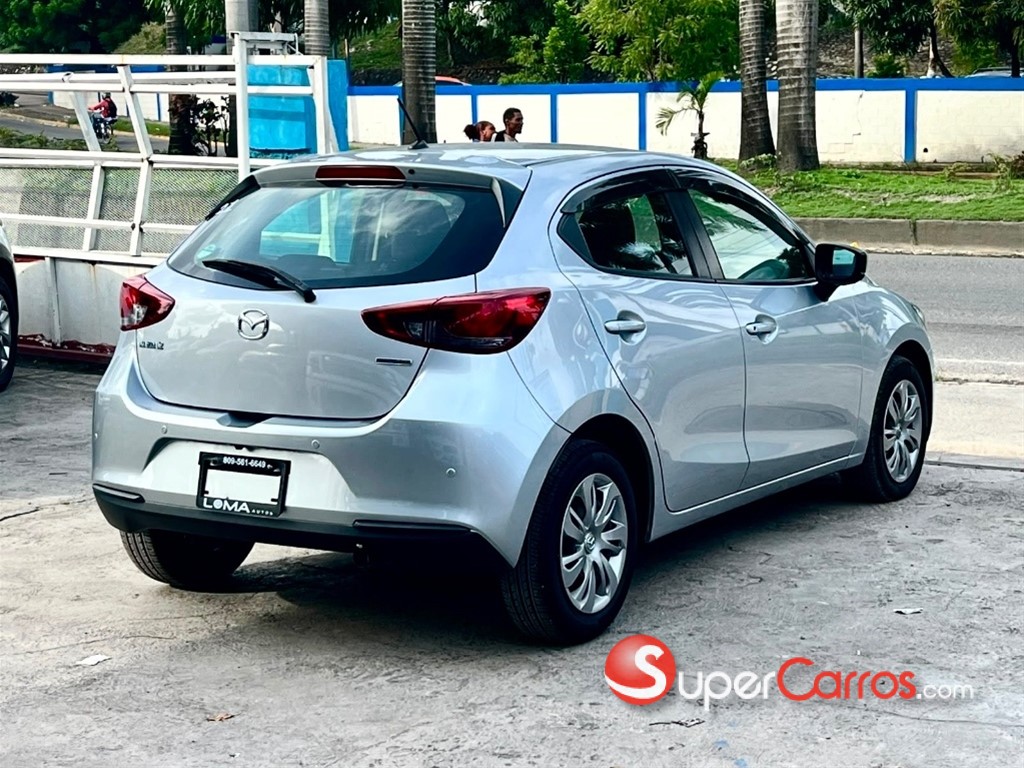 2021 Mazda 2 — foto 3 / 7