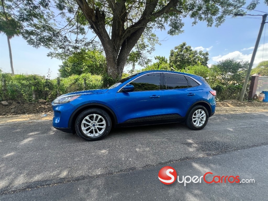 2020 Ford Escape — foto 2 / 10