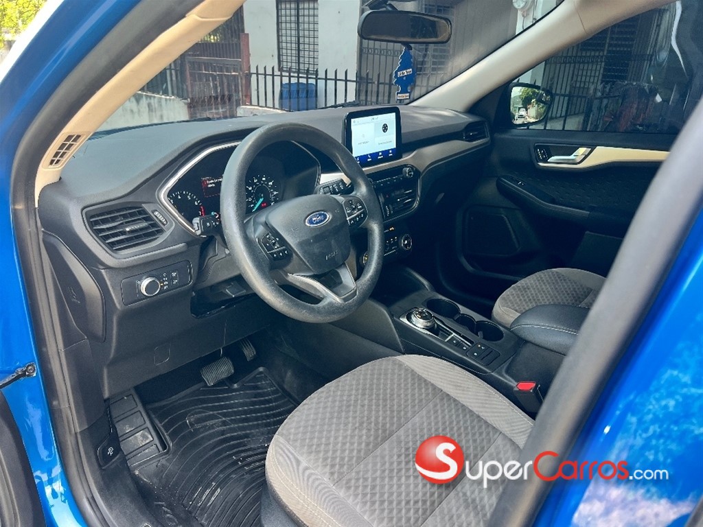 2020 Ford Escape — foto 8 / 10