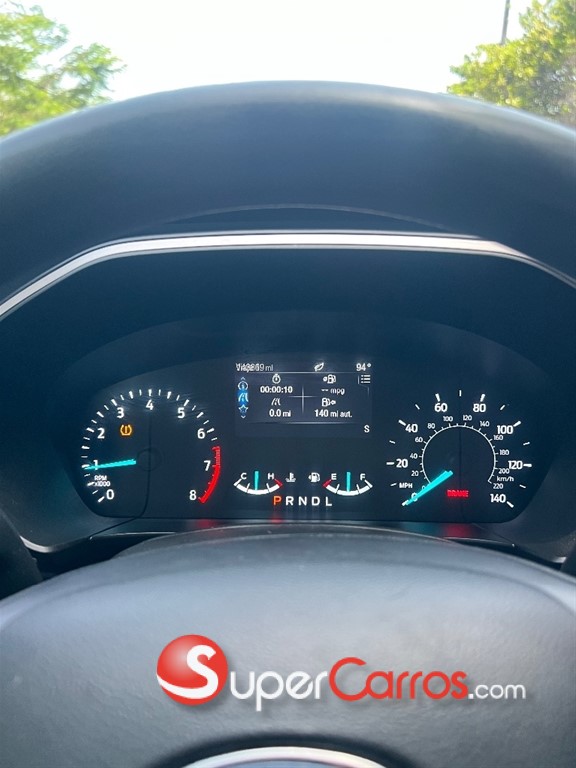 2020 Ford Escape — foto 9 / 10