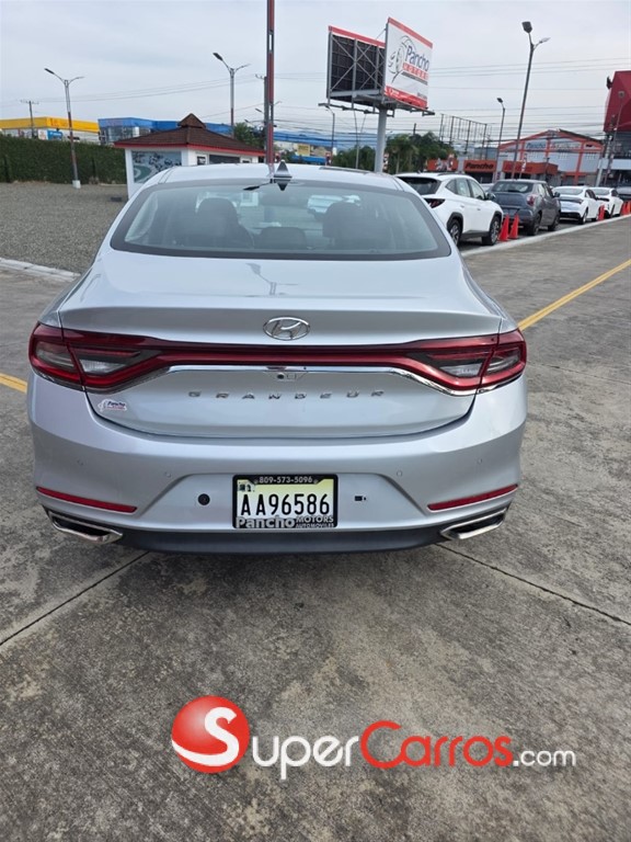 2019 Hyundai Grandeur — foto 4 / 8
