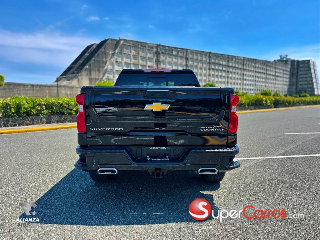 2025 Chevrolet Silverado High Country Duramax — foto 5 / 12