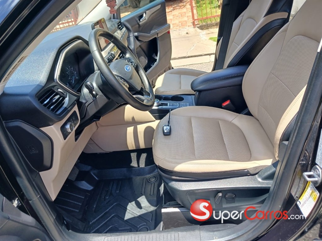 2022 Ford Escape SEL — foto 7 / 9