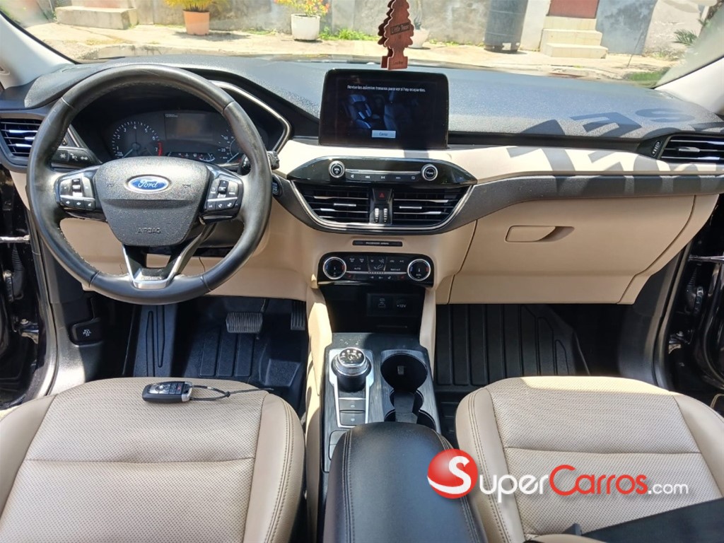 2022 Ford Escape SEL — foto 8 / 9