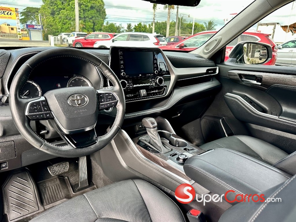 2021 Toyota Highlander Limited — foto 8 / 12