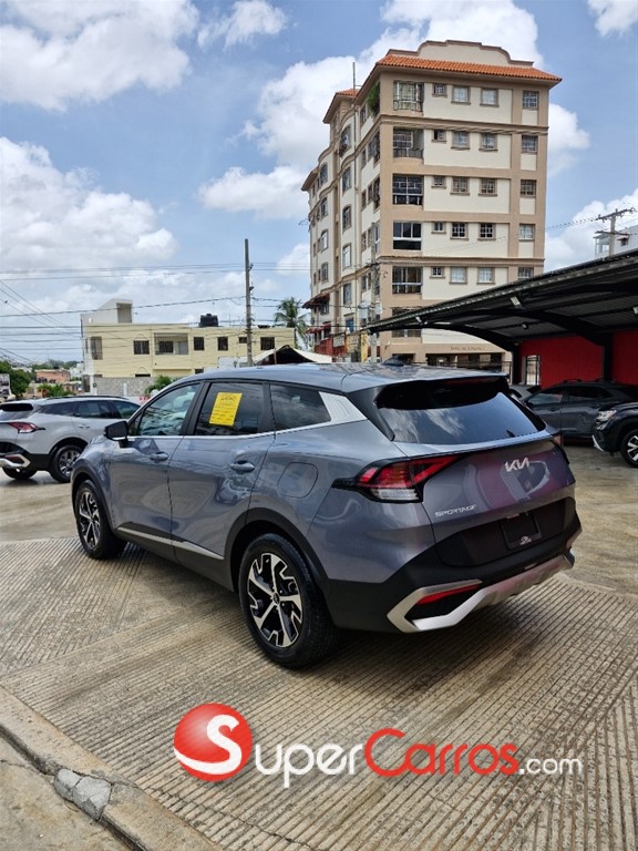 2023 Kia Sportage EX — foto 8 / 12