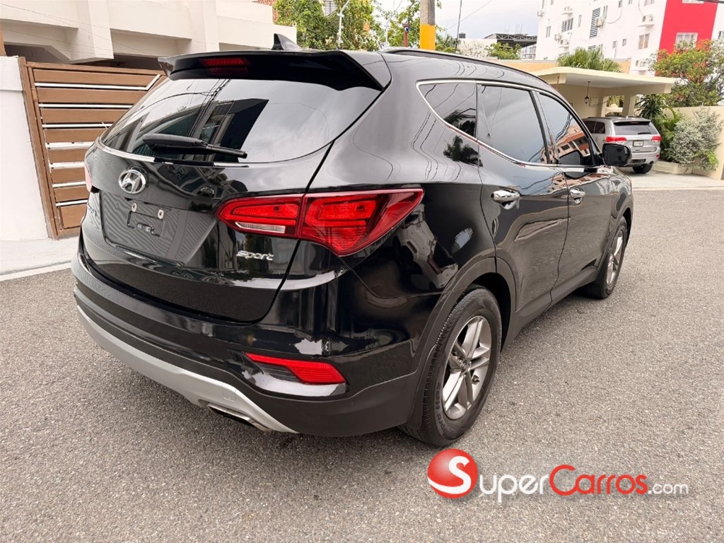 2017 Hyundai Santa Fe Sport — foto 10 / 11