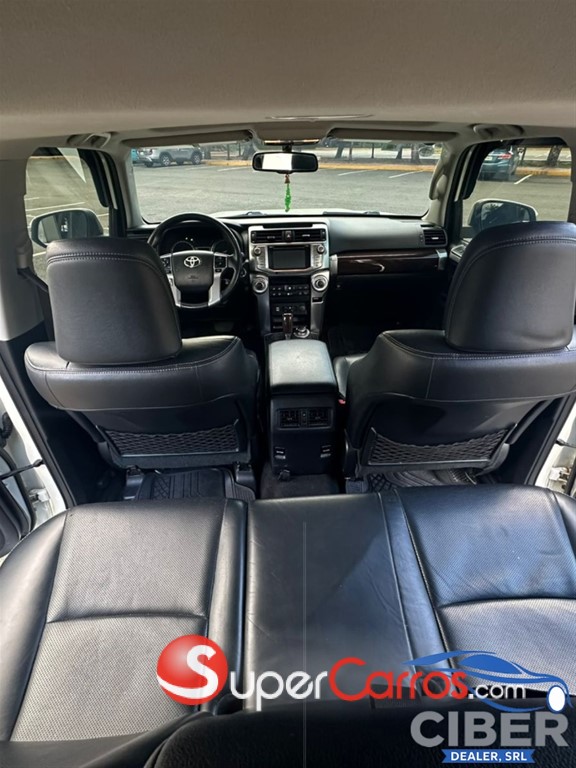 2018 Toyota 4 Runner Limited — foto 2 / 9