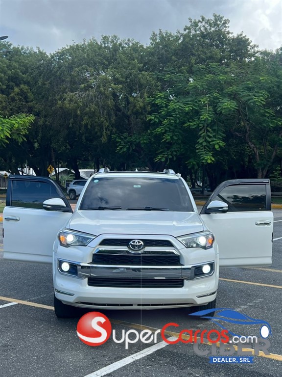 2018 Toyota 4 Runner Limited — foto 3 / 9