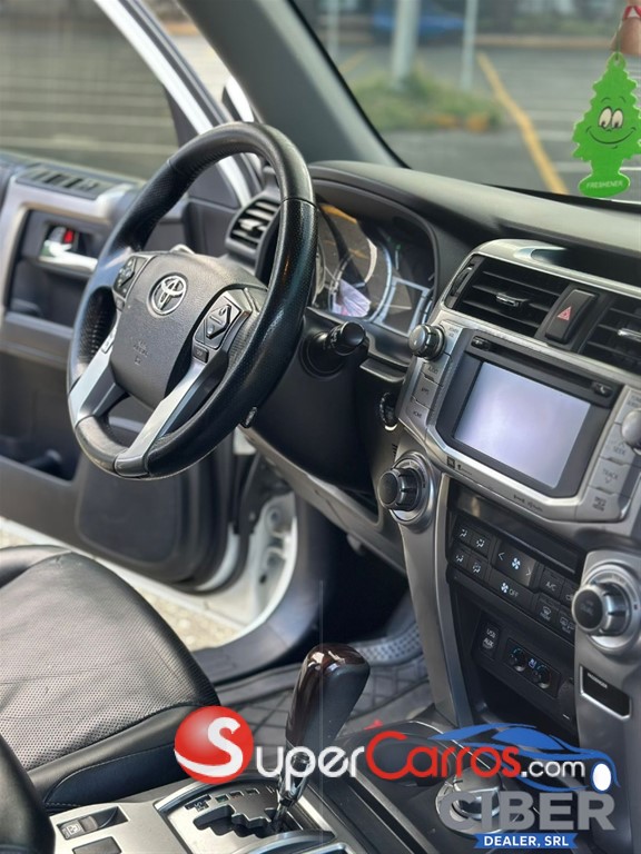 2018 Toyota 4 Runner Limited — foto 6 / 9