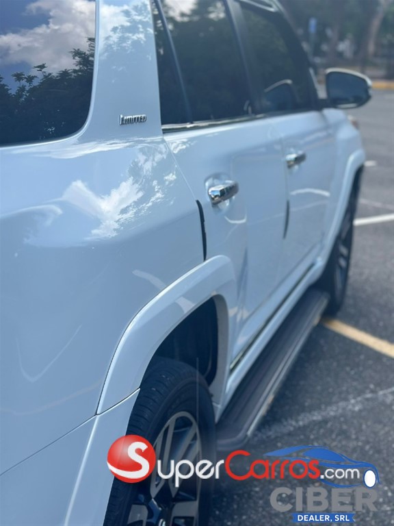 2018 Toyota 4 Runner Limited — foto 9 / 9