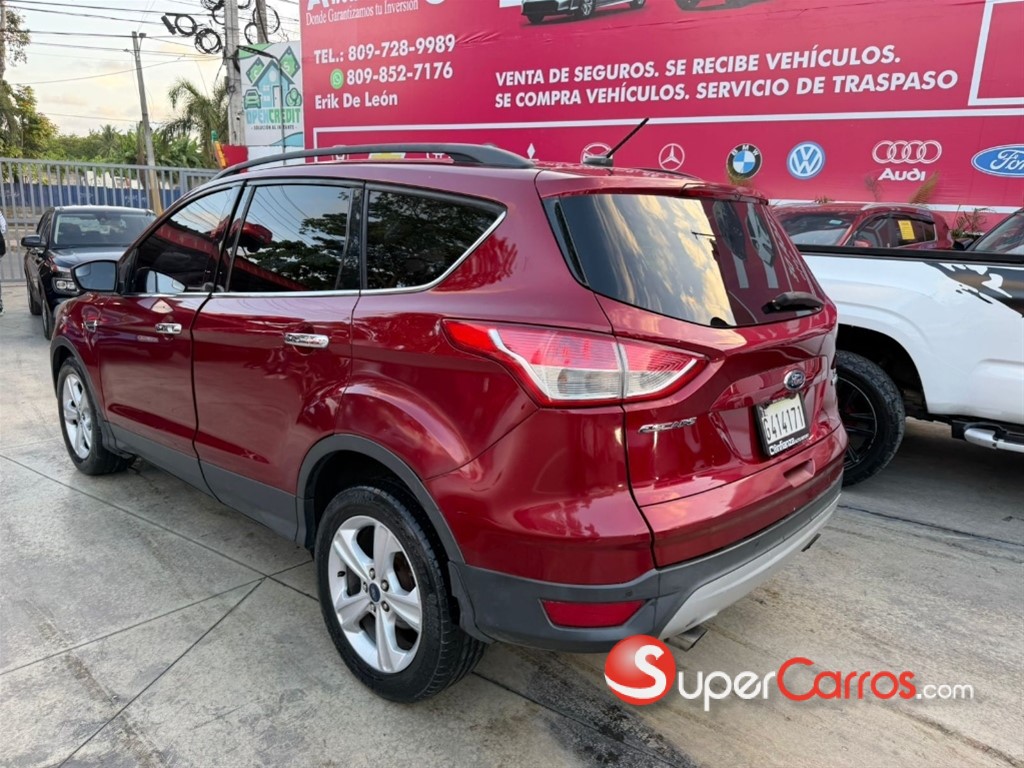 2014 Ford Escape SEL — foto 6 / 8
