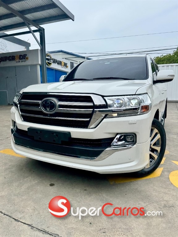 2020 Toyota Land Cruiser — foto 2 / 10