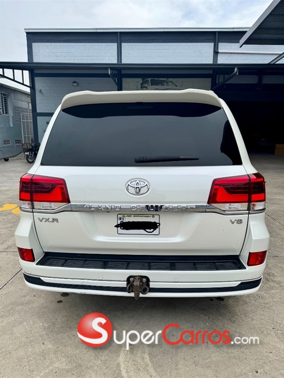 2020 Toyota Land Cruiser — foto 5 / 10