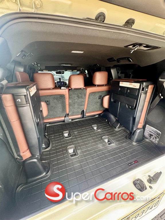 2020 Toyota Land Cruiser — foto 10 / 10