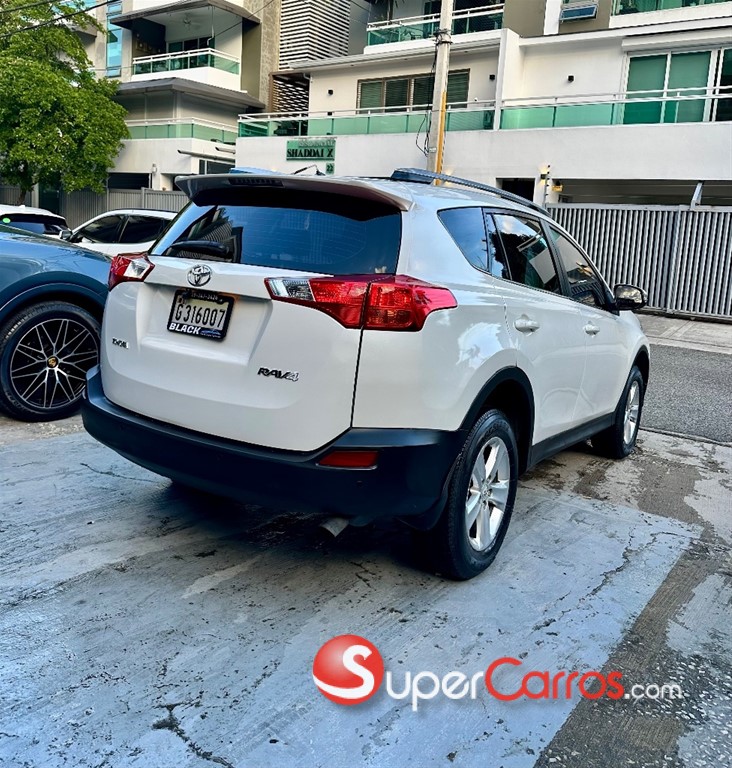 2014 Toyota RAV4 LE — foto 6 / 11