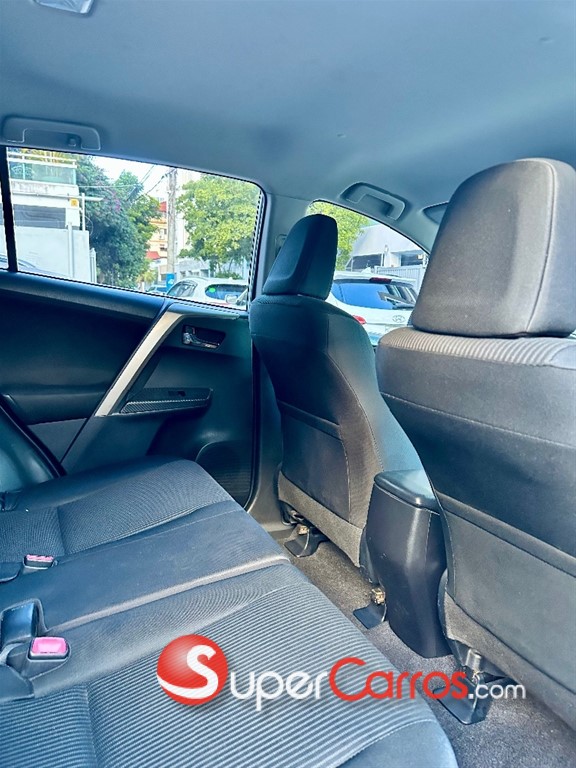 2014 Toyota RAV4 LE — foto 9 / 11