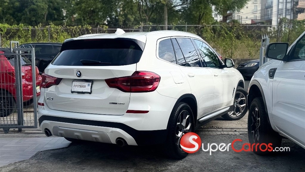2021 BMW X 3 SDrive 30i — foto 10 / 12