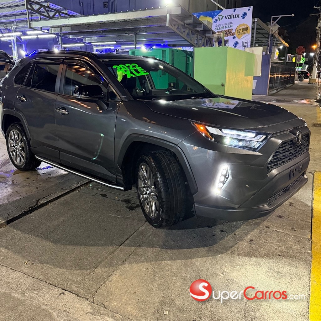 2022 Toyota RAV4 XLE — foto 3 / 11