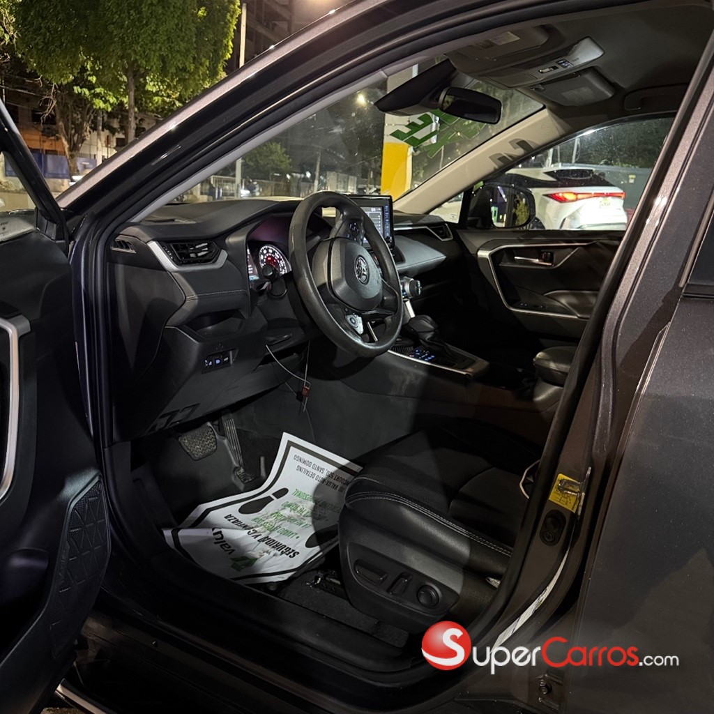 2022 Toyota RAV4 XLE — foto 4 / 11