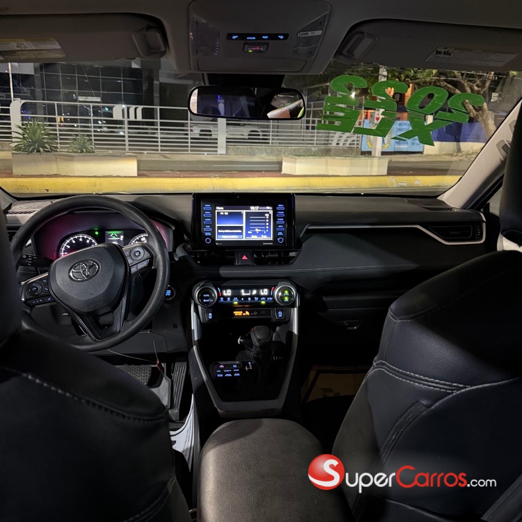 2022 Toyota RAV4 XLE — foto 9 / 11