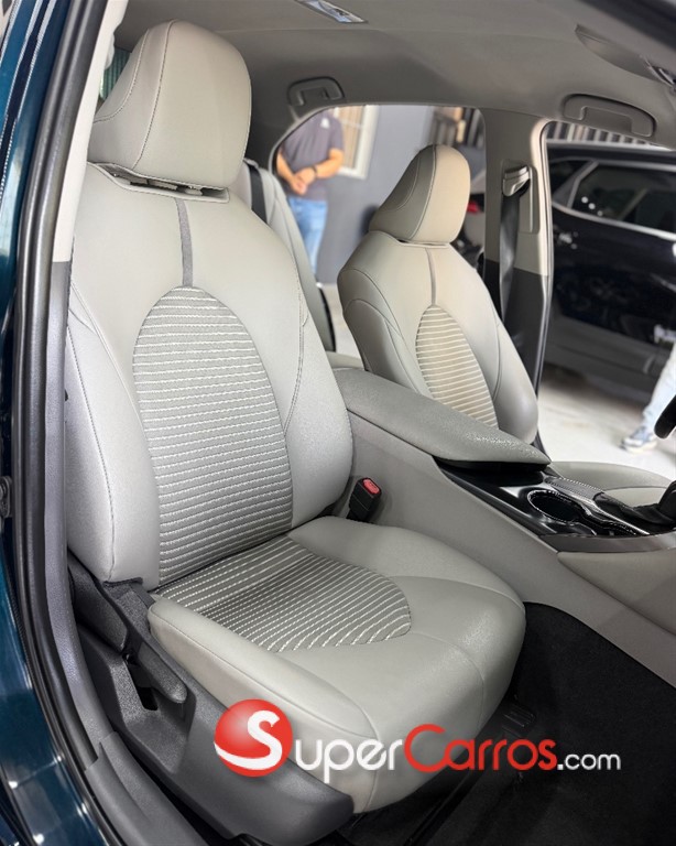 2020 Toyota Camry SE — foto 10 / 12