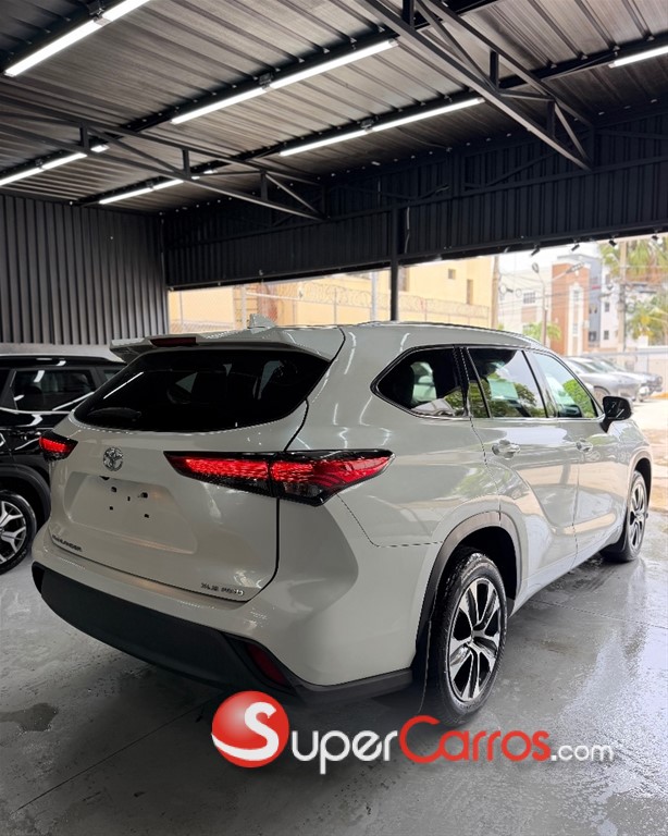 2020 Toyota Highlander — foto 5 / 12