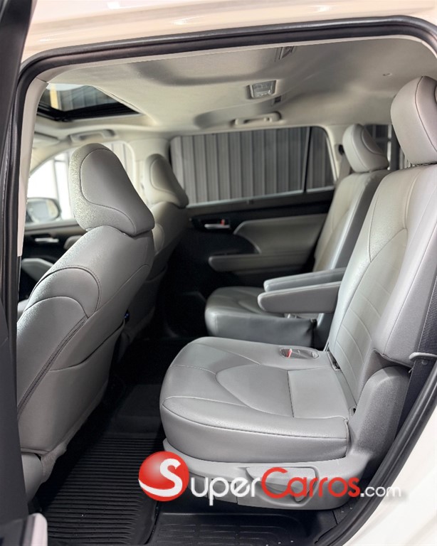 2020 Toyota Highlander — foto 6 / 12