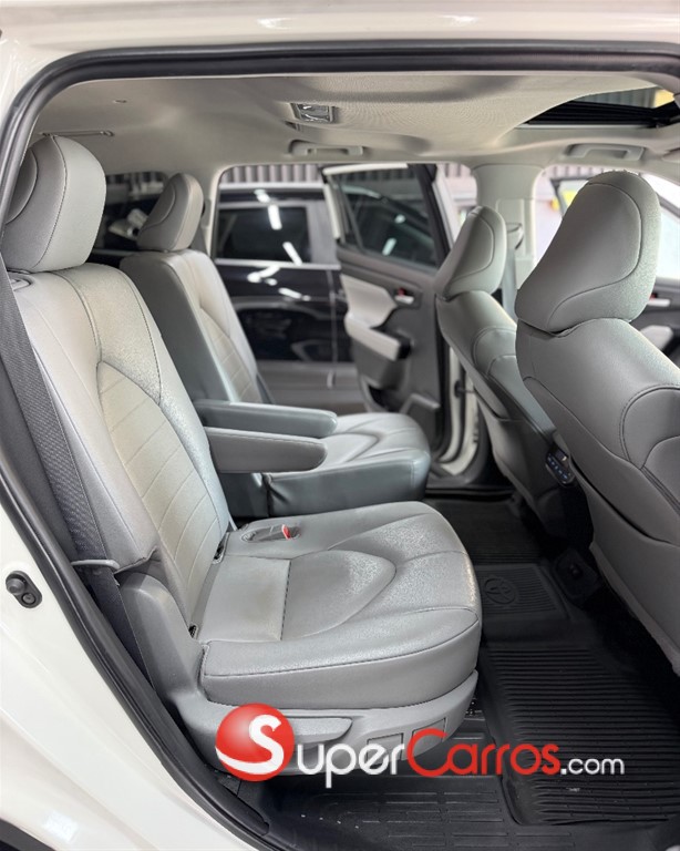 2020 Toyota Highlander — foto 9 / 12