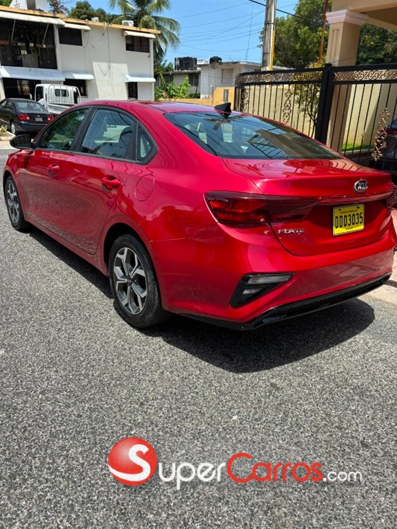 2020 Kia Forte LXS — foto 7 / 9