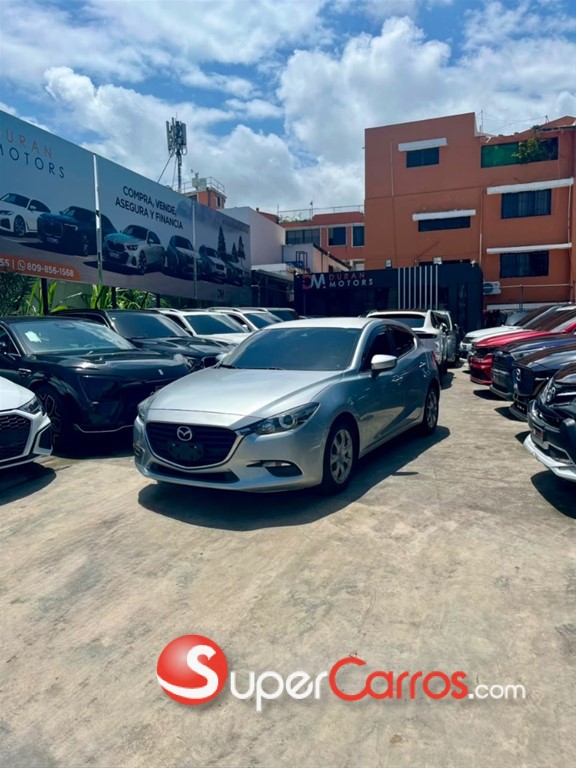 2018 Mazda Axela