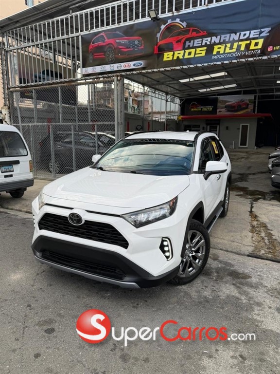 2020 Toyota RAV4 LE PLUS — foto 2 / 10