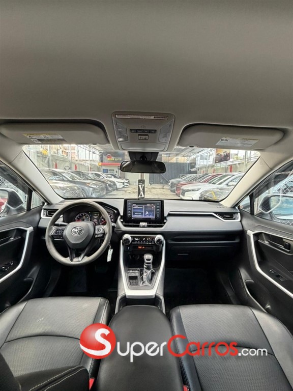 2020 Toyota RAV4 LE PLUS — foto 4 / 10
