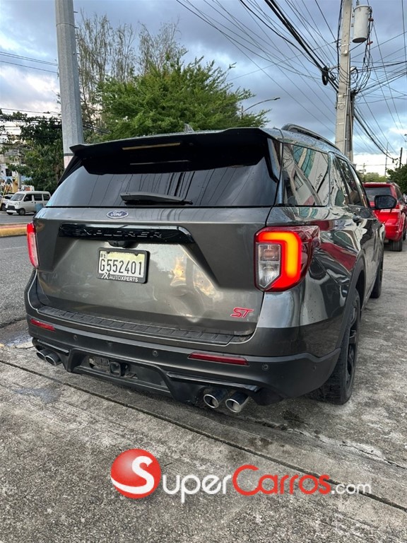 2020 Ford Explorer ST — foto 6 / 8