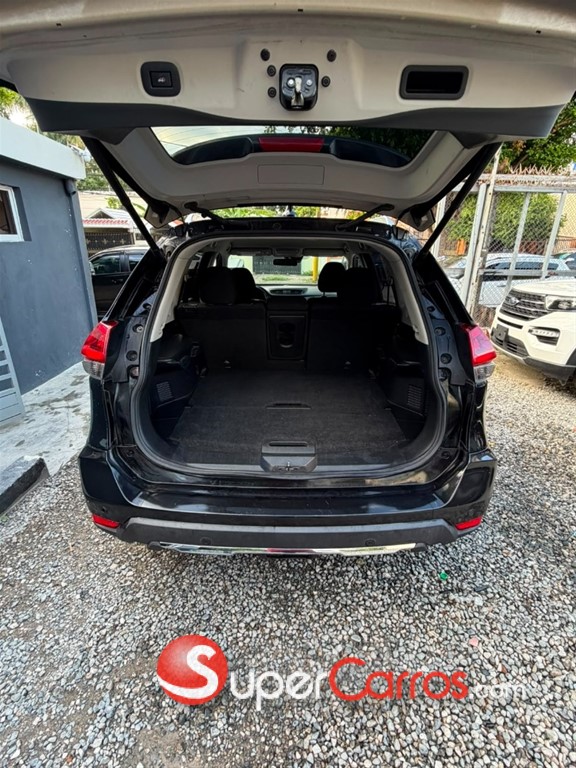 2020 Nissan Rogue Sport — foto 7 / 11