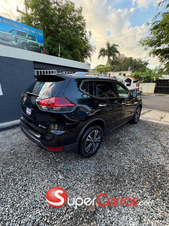 2020 Nissan Rogue Sport — foto 8 / 11